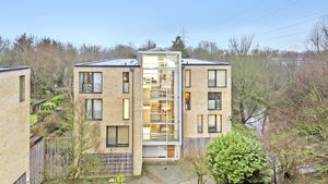 Photo 22- click for photo gallery